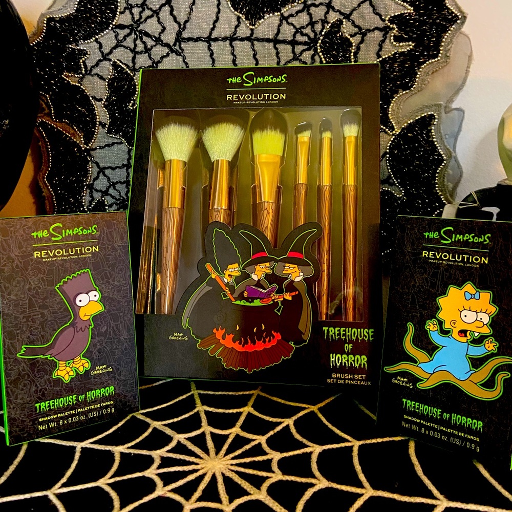 SOLD Simpson’s Treehouse Of Horror Makeup Bundle